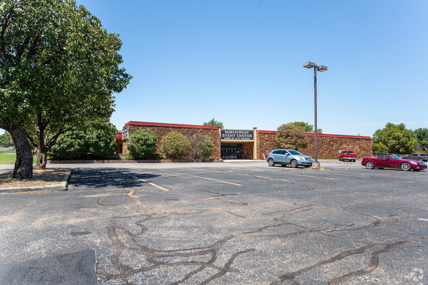 6009 NW Expressway St, Oklahoma City, OK en alquiler - Foto del edificio - Imagen 1 de 15