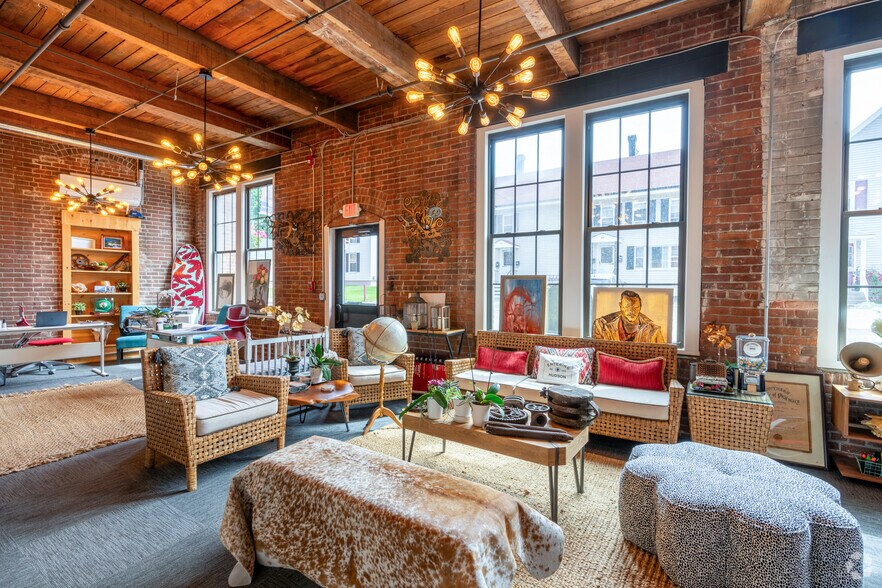 43 Broad St, Hudson, MA en alquiler - Foto del interior - Imagen 2 de 14