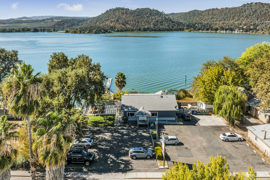 14625 Lakeshore Dr, Clearlake, CA en venta - Foto principal - Imagen 1 de 27