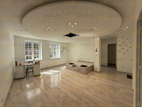 Local en SAINT-OUEN-L'AUMONE en venta Foto del interior- Imagen 1 de 9