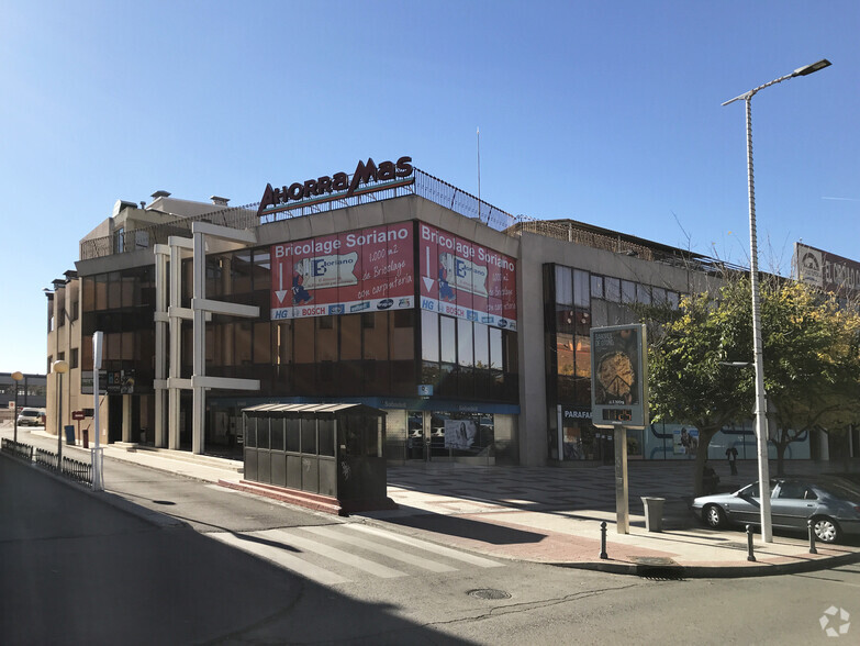 Avenida de la Constitución, 88, Torrejón De Ardoz, Madrid en alquiler - Foto del edificio - Imagen 3 de 4