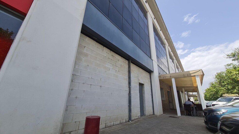 Local en Dos Hermanas, Sevilla en venta - Foto del edificio - Imagen 2 de 5