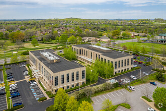 100 Bluegrass Commons Blvd, Hendersonville, TN - VISTA AÉREA  vista de mapa - Image1