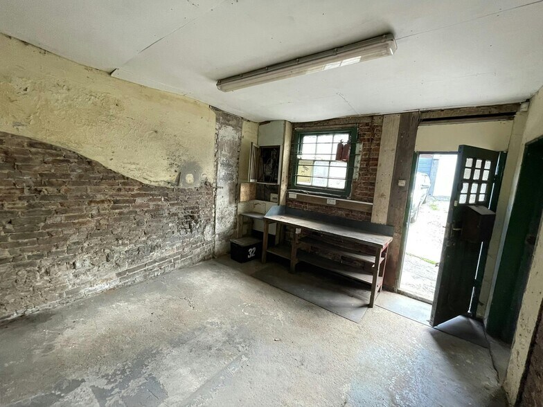 Workshops to rear of, 18-20 Church Rd, St Leonards On Sea en venta - Foto del interior - Imagen 3 de 12