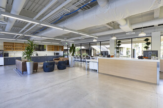 120 Newport Center Dr, Newport Beach, CA en alquiler Foto del interior- Imagen 1 de 8