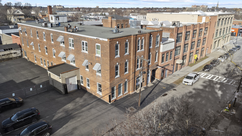 86-88 White St, Rochester, NY en alquiler - Foto del edificio - Imagen 1 de 11