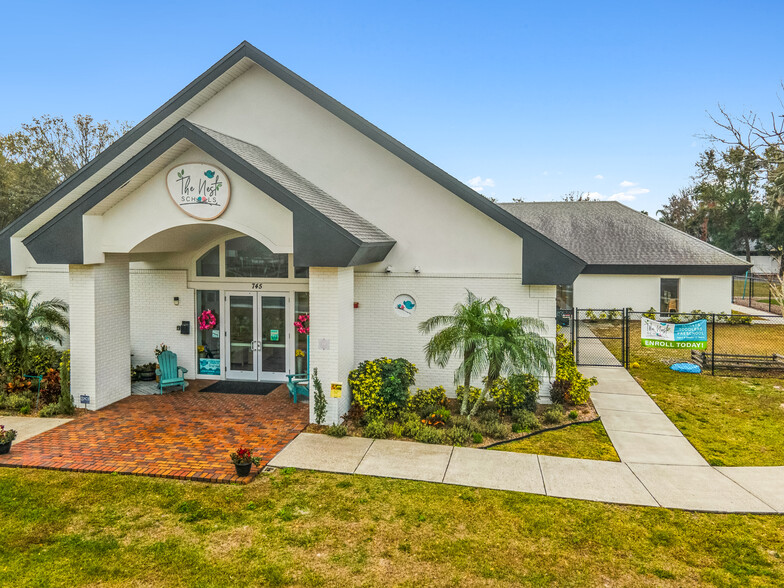 745 Lake Miriam Dr, Lakeland, FL en venta - Foto del edificio - Imagen 1 de 2