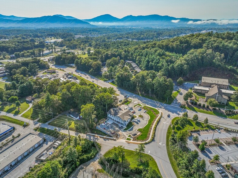 28 Airport Rd, Arden, NC en alquiler - Foto del edificio - Imagen 2 de 9