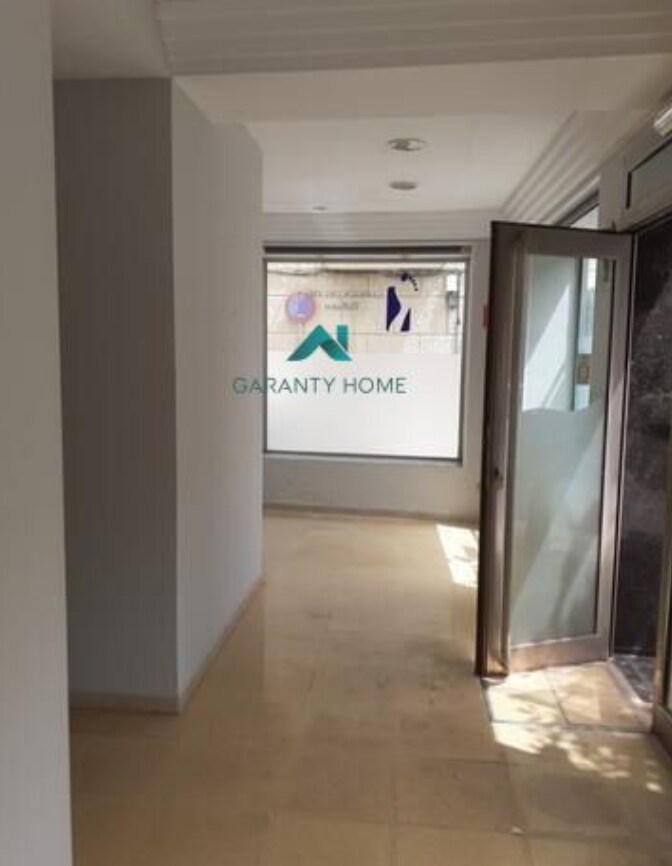 Sevilla, SEV 41014 - Unidad 1 -  - Foto del interior - Image 1 of 3