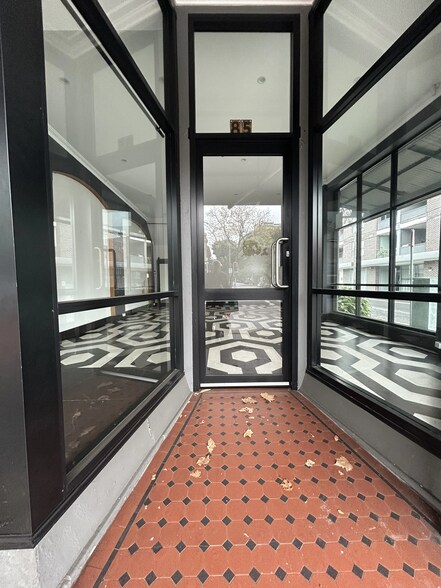 85 Parramatta Rd, Camperdown en alquiler - Vestíbulo - Imagen 3 de 4