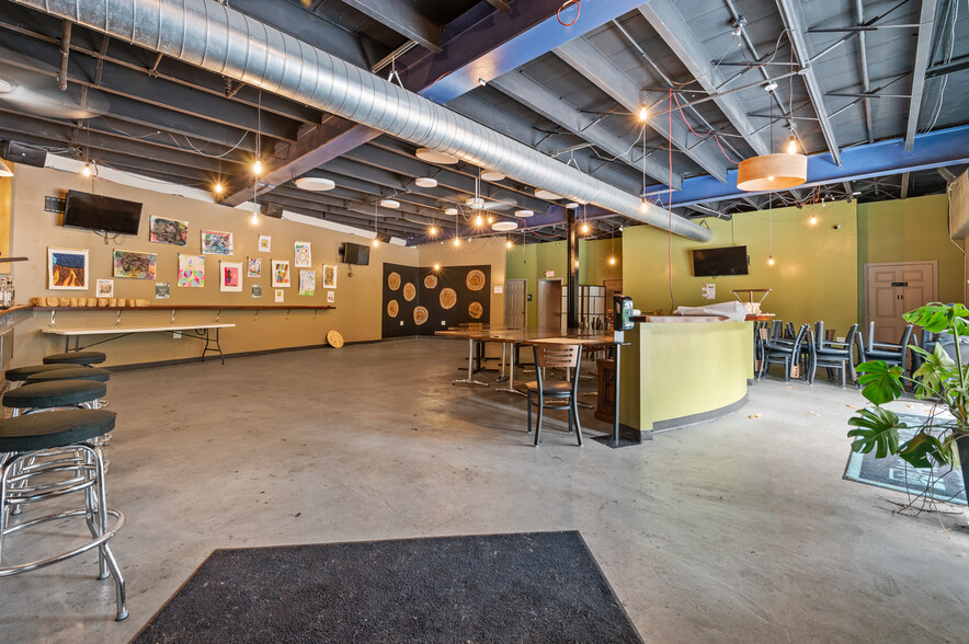 1351 Washington Blvd, Pittsburgh, PA en alquiler - Foto del interior - Imagen 2 de 15