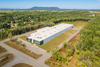 Más detalles de 1110 Rue Bousquet, Granby, QC - Nave en alquiler