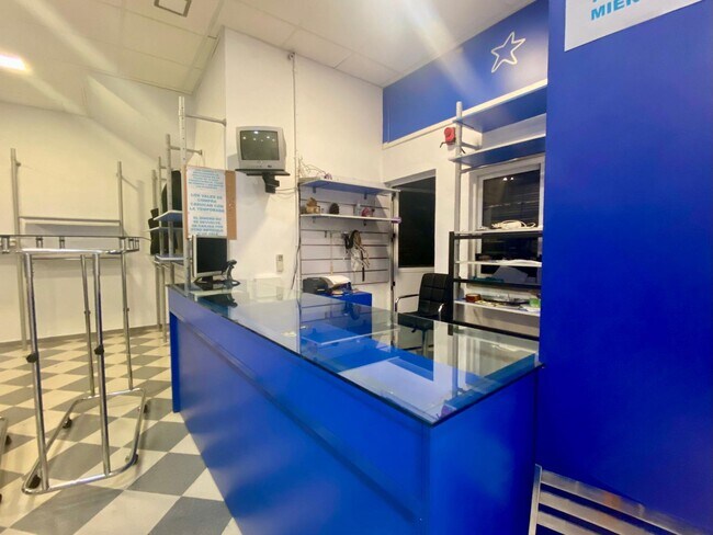 Más detalles de Local en alquiler