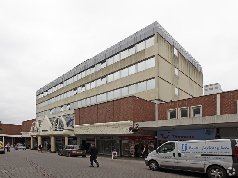 Gold St, Kettering en alquiler - Foto del edificio - Imagen 2 de 22