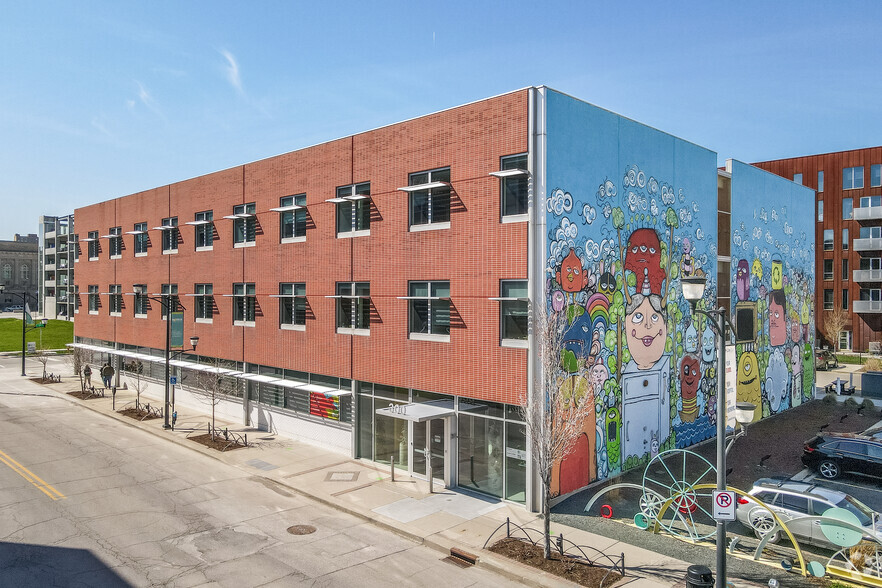 300 E Locust St, Des Moines, IA en alquiler - Foto del edificio - Imagen 1 de 10