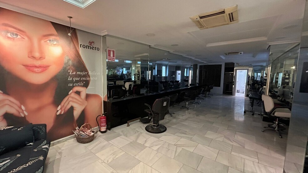 Local en Zaragoza, Zaragoza en alquiler - Foto del edificio - Imagen 2 de 38