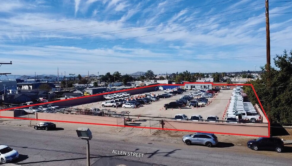 386 S Allen St, San Bernardino, CA en venta - Foto del edificio - Imagen 1 de 3