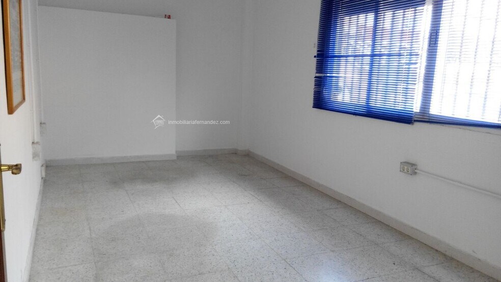 Local en Cáceres en venta - Foto del edificio - Imagen 1 de 5