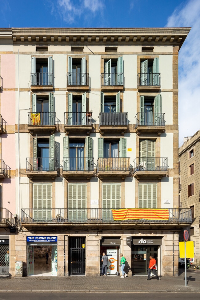 Más detalles de Carrer la Rambla, 73, Barcelona - Oficina en alquiler
