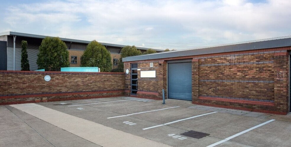 402-405 Montrose Ave, Slough en alquiler - Foto del edificio - Imagen 2 de 3