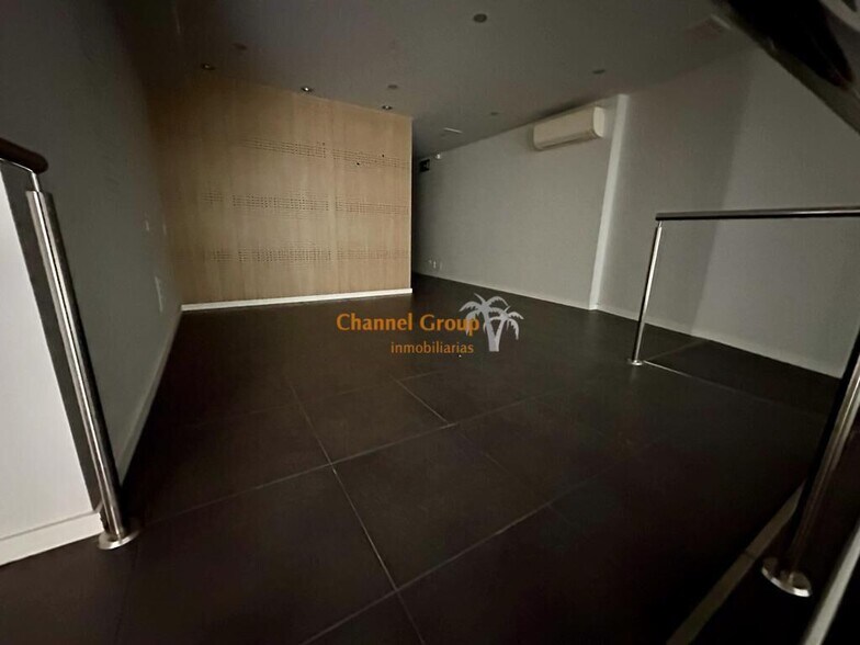 Local en Elche, Alicante en alquiler - Foto del edificio - Imagen 3 de 5