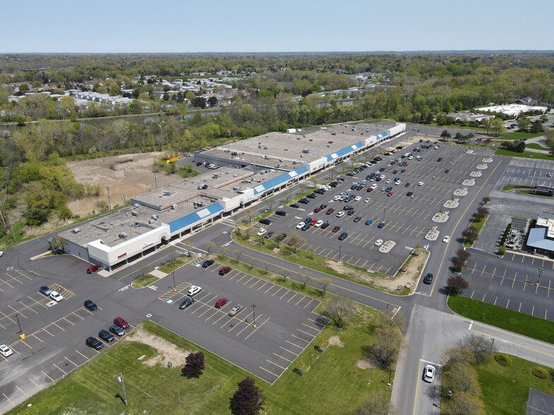 3450 Winton Pl, Rochester, NY en alquiler - Foto del edificio - Imagen 1 de 18