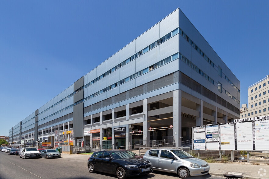 Calle de Isabel Colbrand, 10-12, Madrid, Madrid en venta - Foto del edificio - Imagen 1 de 3