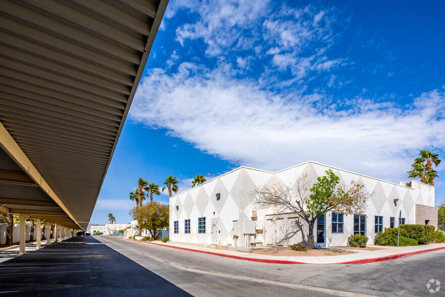 3785 E Sunset Rd, Las Vegas, NV en alquiler - Foto del edificio - Imagen 3 de 7