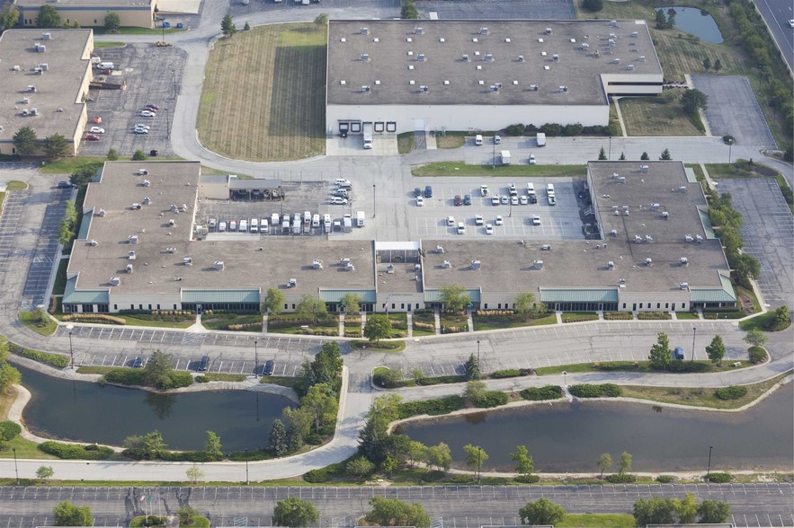 5957-6049 Lakeside Blvd, Indianapolis, IN en venta - Foto del edificio - Imagen 3 de 5