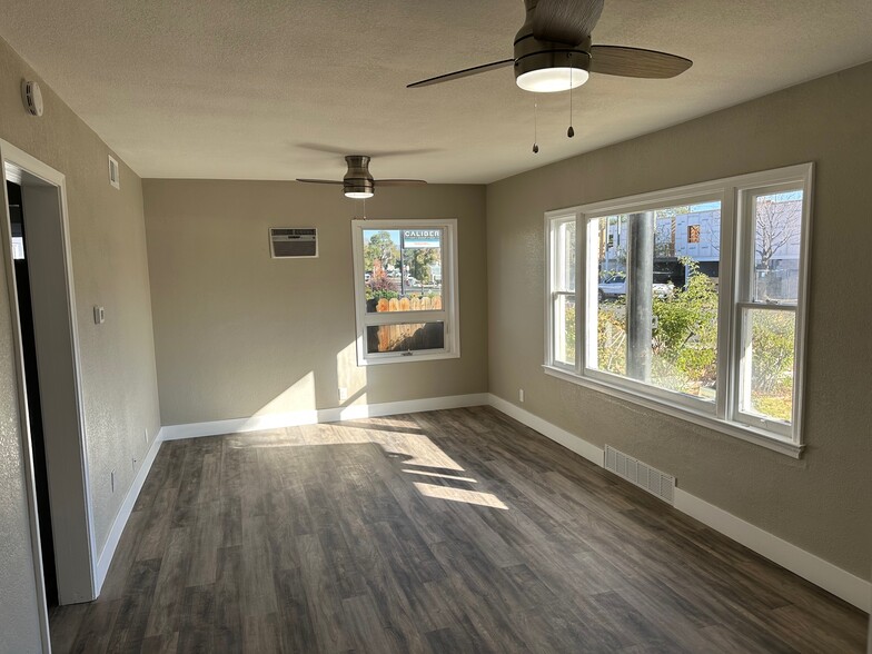 131 E Pueblo St, Reno, NV en venta - Foto del interior - Imagen 2 de 28