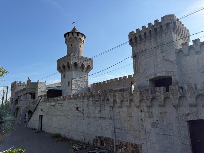 Local en Alcover, Tarragona en venta - Foto del interior - Imagen 2 de 10