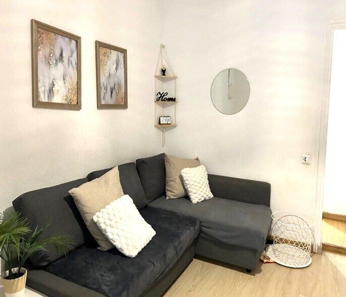 Edificio residencial en L'Hospitalet de Llobregat, Barcelona en venta - Foto del interior - Imagen 3 de 10