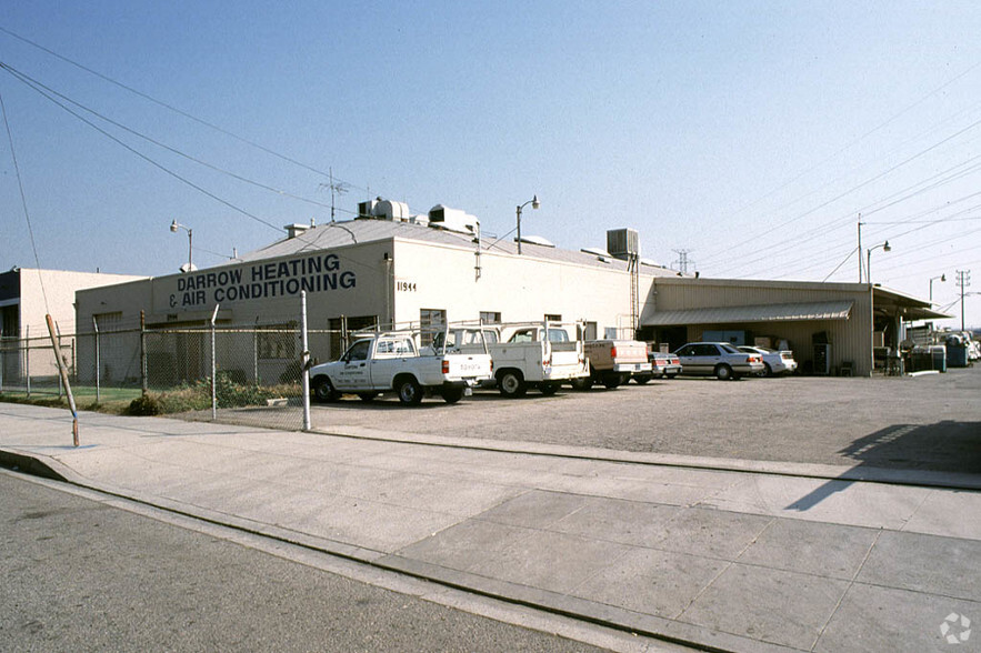 11944 Valerio St, North Hollywood, CA en alquiler - Foto del edificio - Imagen 2 de 8