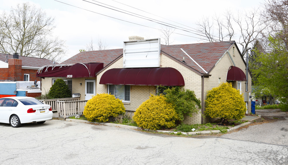 2928 South Park Rd, Bethel Park, PA en venta - Foto principal - Imagen 1 de 5