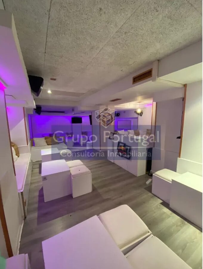 Madrid, MAD 28036 - - - Foto del interior - Image 2 of 4