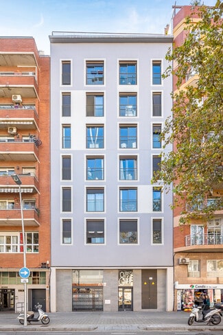 Más detalles de Carrer de Bac de Roda, 81, Barcelona - Local en alquiler