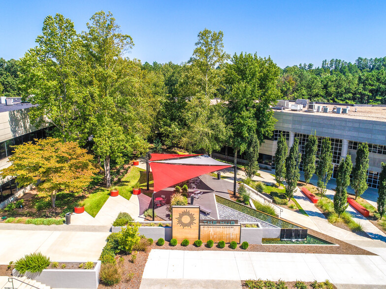 3567 Parkway Ln, Norcross, GA en alquiler - Foto del edificio - Imagen 2 de 5