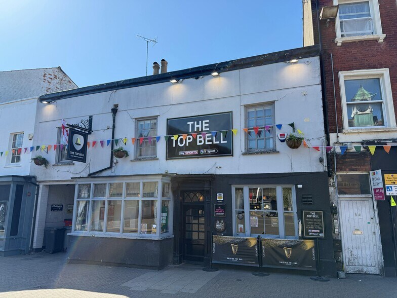 10 Market Sq, Leighton Buzzard en venta - Foto del edificio - Imagen 3 de 13