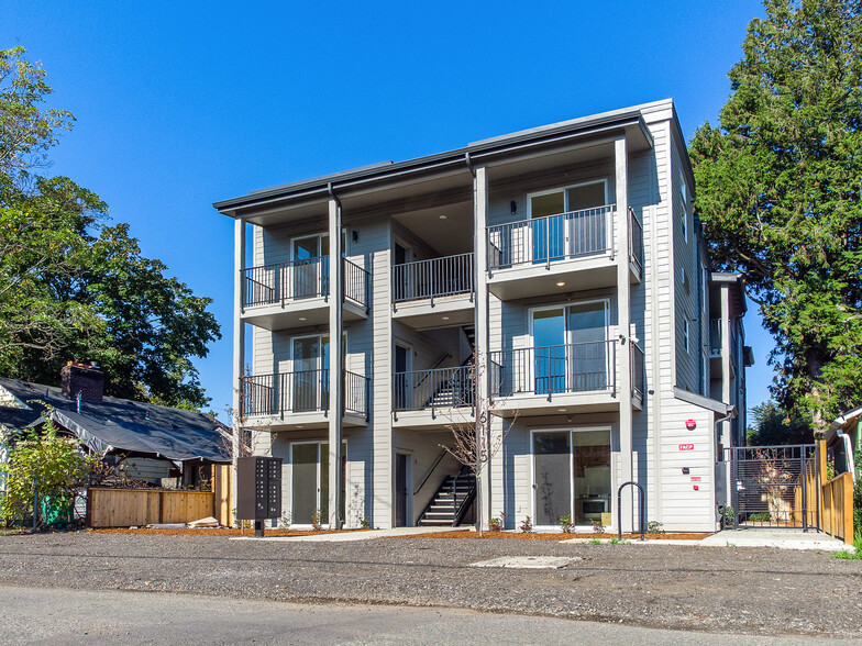 6115 NE Multnomah St, Portland, OR en venta - Foto del edificio - Imagen 2 de 23