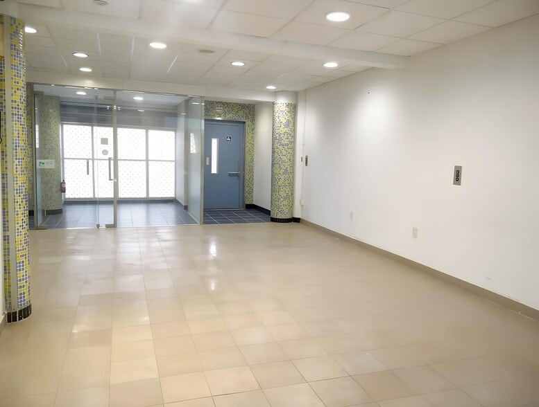 Edificio residencial en Mollet del Vallès, Barcelona en venta - Foto del edificio - Imagen 1 de 12