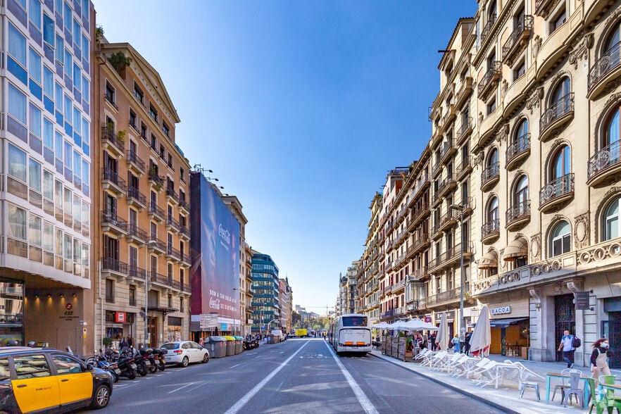 Oficina en Barcelona, Barcelona en alquiler - Foto del edificio - Imagen 3 de 3