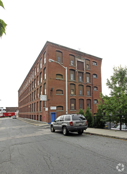 100 Grand St, Worcester, MA en alquiler - Foto del edificio - Imagen 3 de 3