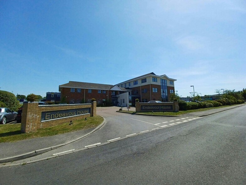 Crow Arch Ln, Ringwood en alquiler - Foto del edificio - Imagen 1 de 10