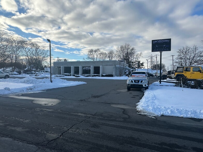 1972 Central Ave, Colonie, NY en venta - Foto del edificio - Imagen 3 de 12