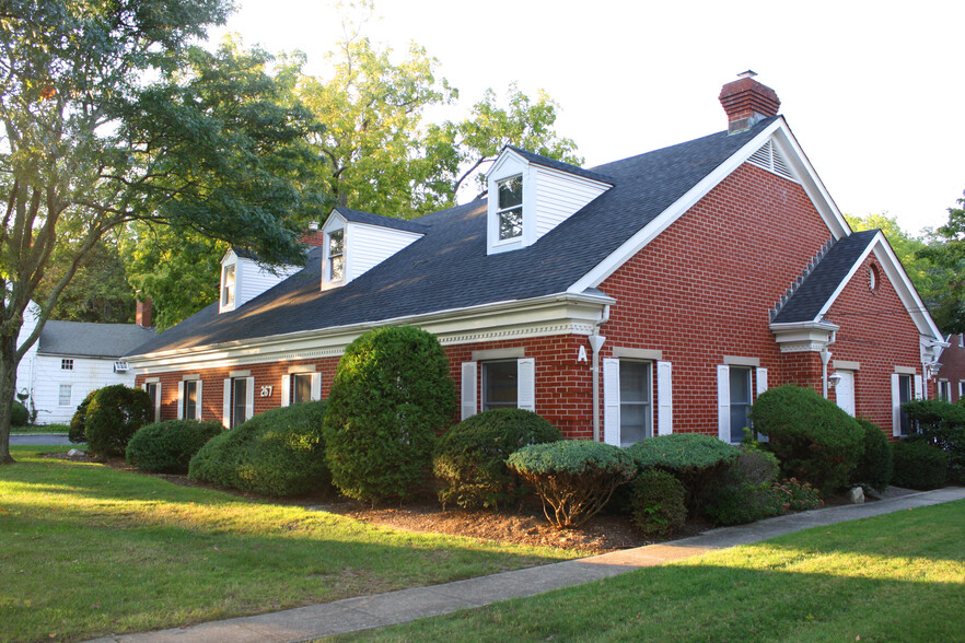 269 Middle Country Rd, Smithtown, NY en alquiler - Foto del edificio - Imagen 1 de 6