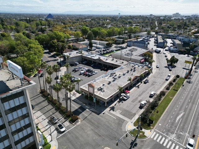 5201-5220 E Pacific Coast Hwy, Long Beach, CA en alquiler - Foto del edificio - Imagen 2 de 10