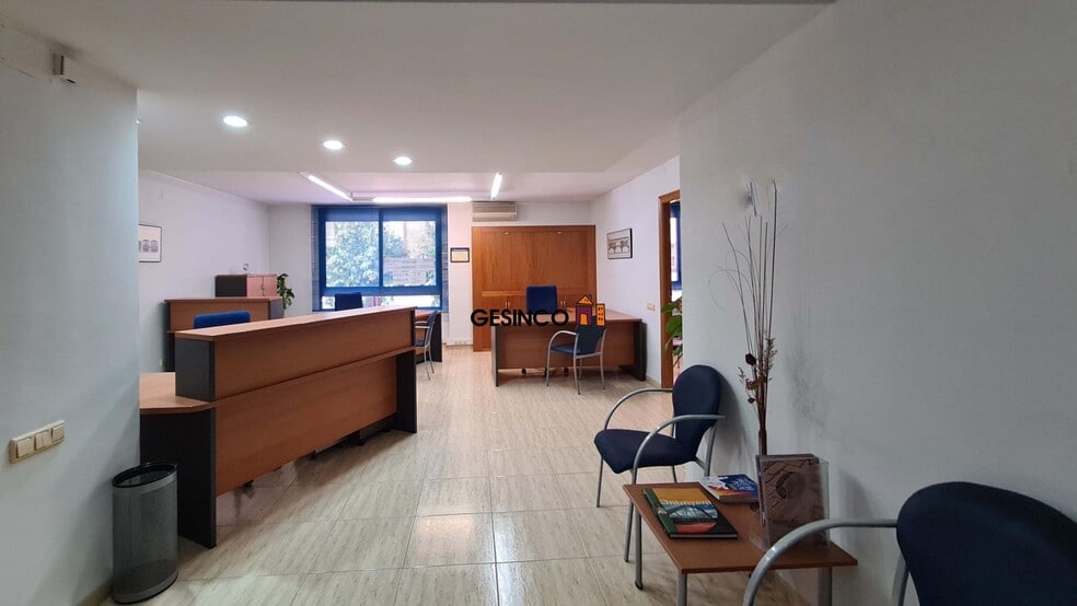 Local en Ontinyent, Valencia en venta - Foto del edificio - Imagen 3 de 15