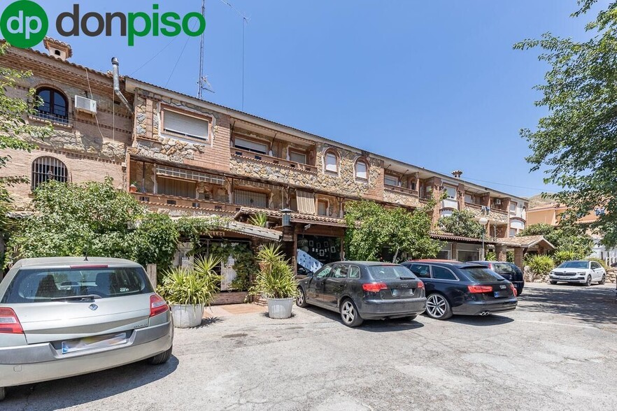 de la Sierra, 141, Cenes de la Vega, Granada en venta - Foto del edificio - Imagen 2 de 40