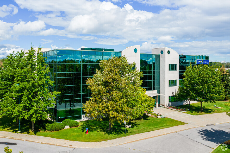 309 Legget Dr, Ottawa, ON en alquiler - Foto del edificio - Imagen 1 de 6