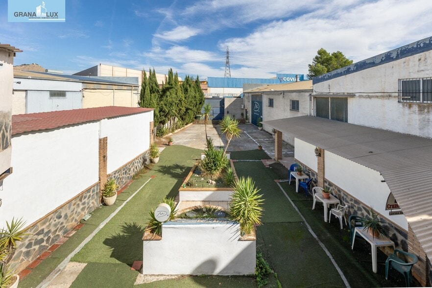 Nave en Atarfe en venta - Foto del edificio - Imagen 2 de 34
